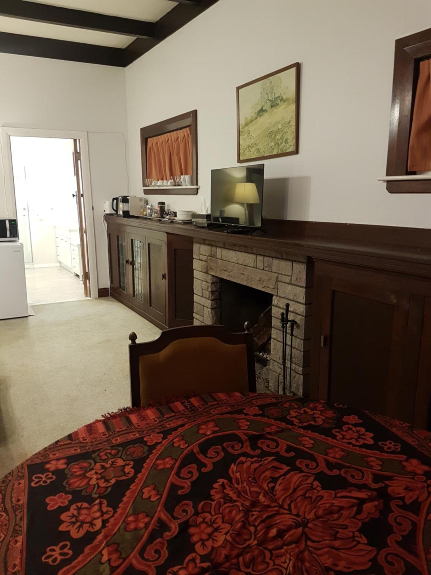 Homestead B&B เคมบริดจ์ ภายนอก รูปภาพ