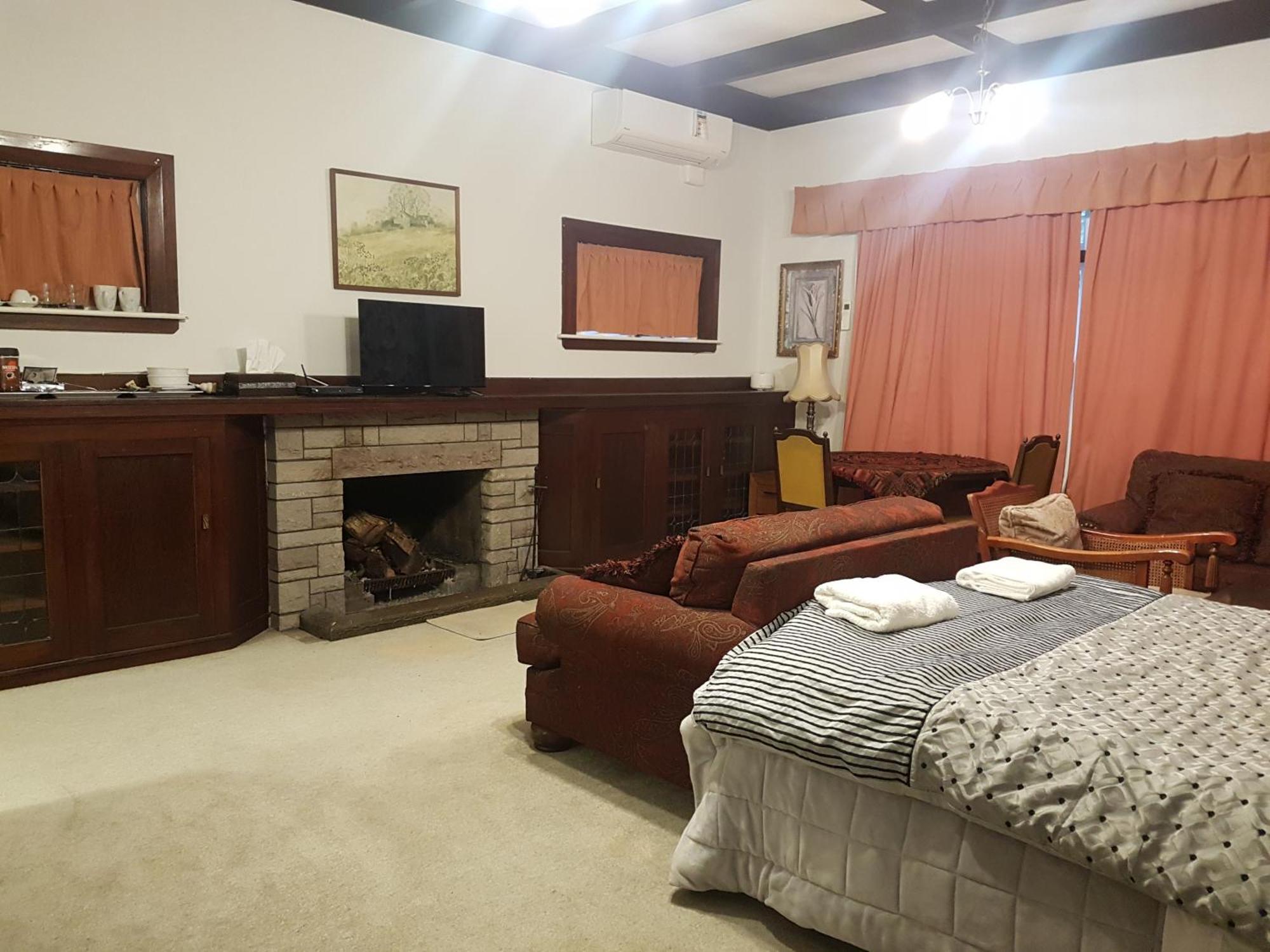 Homestead B&B เคมบริดจ์ ภายนอก รูปภาพ